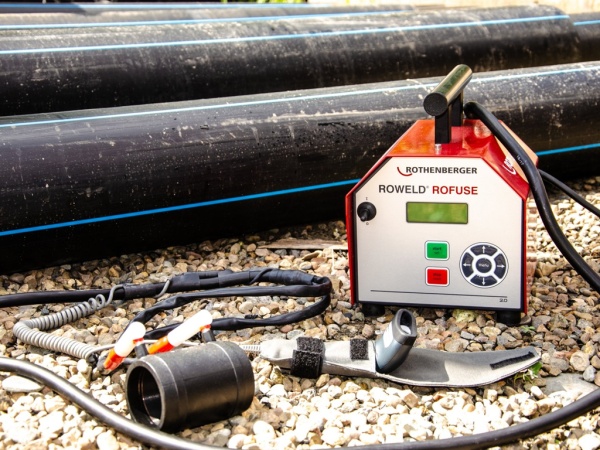 сварочный аппарат для электромуфтовой сварки полимерных труб roweld rofuse
