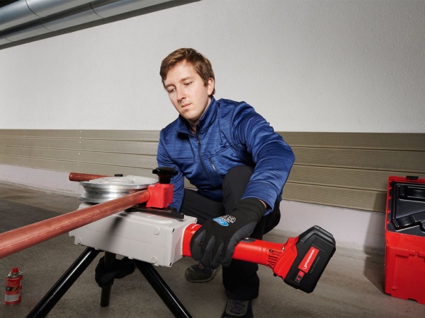 набор robend 4000 е 12 – 14 – 16 – 18 – 22 – 28 мм (робенд) с аккумул. 4.0 ач и заряд. уст-вом.