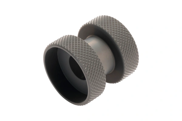 прижимной ролик ø 50 мм х 50 мм с острыми зубцами с проверочным каналом