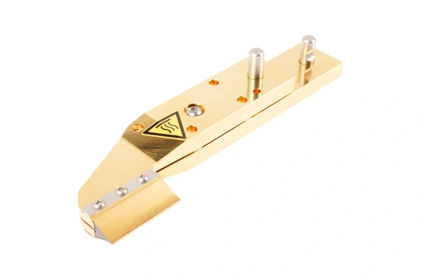 трехгранный кронштейн 38 мм для seamtek