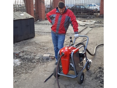 механическая прочистная машина r 140 b (с комплектом штанг и насадок)