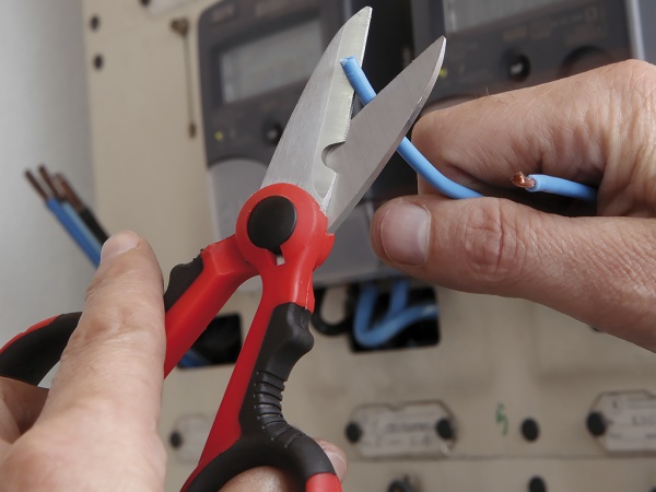 двухкомпонентные ножницы для электроработ 144 мм