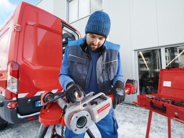 набор supertronic 2000 e, со струбциной, с адаптером rofix, с литиевым аккумулятором d 1/2 - 2".