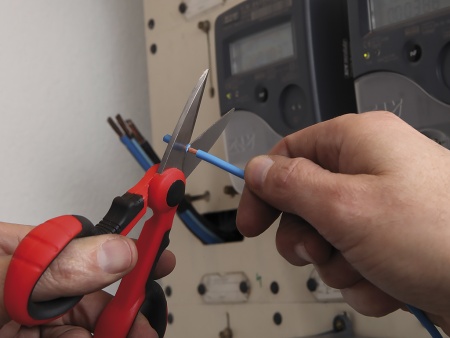 двухкомпонентные ножницы для электроработ 144 мм